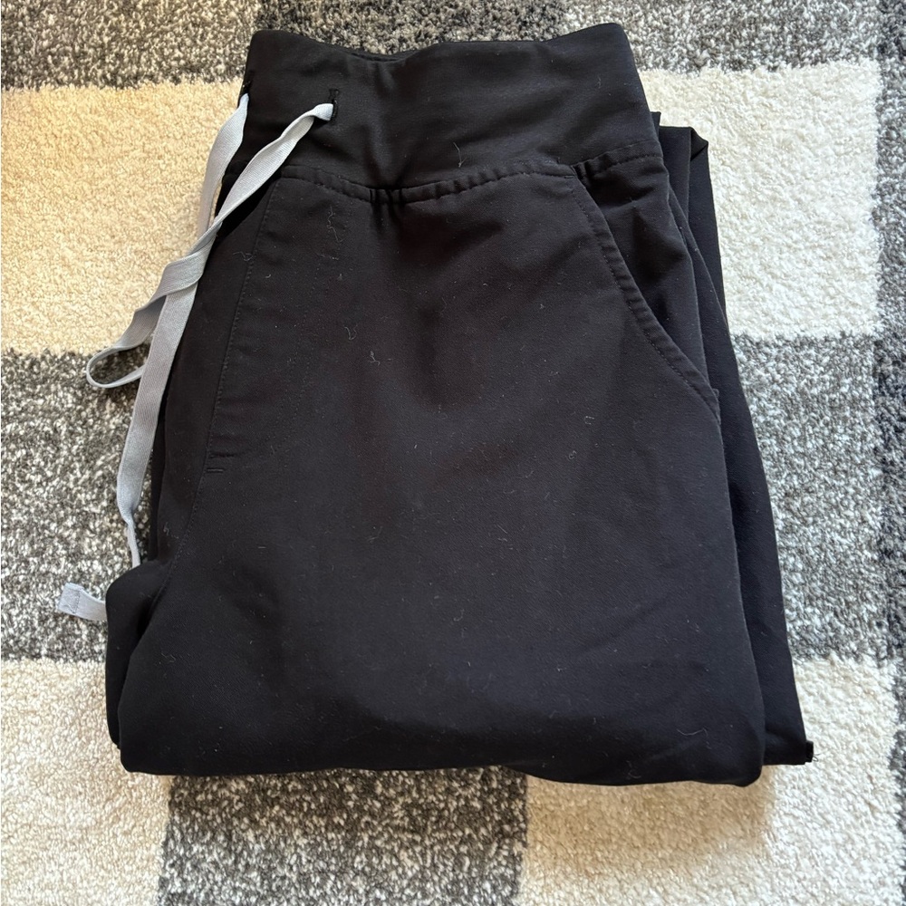 High waisted Figs Black Zamora Jogger Pants
